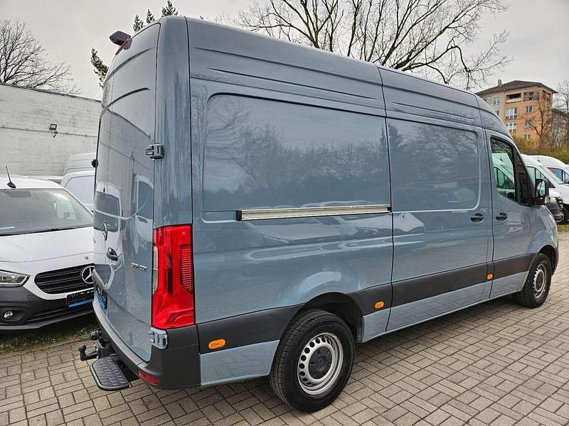 Gebraucht Mercedes Sprinter 170 PS (125 kW) 2025 Blaugrau mb 7709 Van