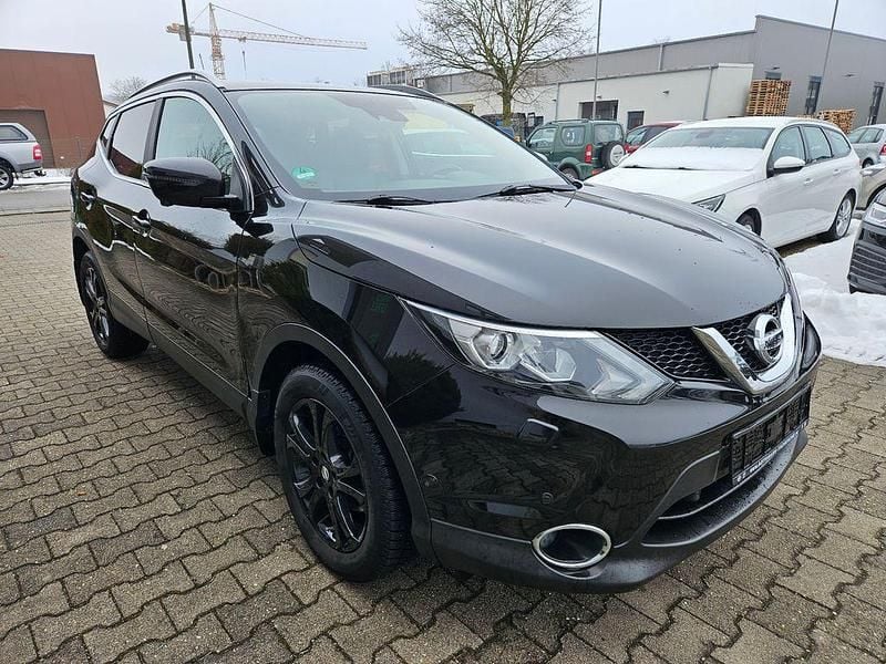 Gebraucht Nissan Qashqai 360º 116 PS (85 kW) 2017 Schwarz SUV