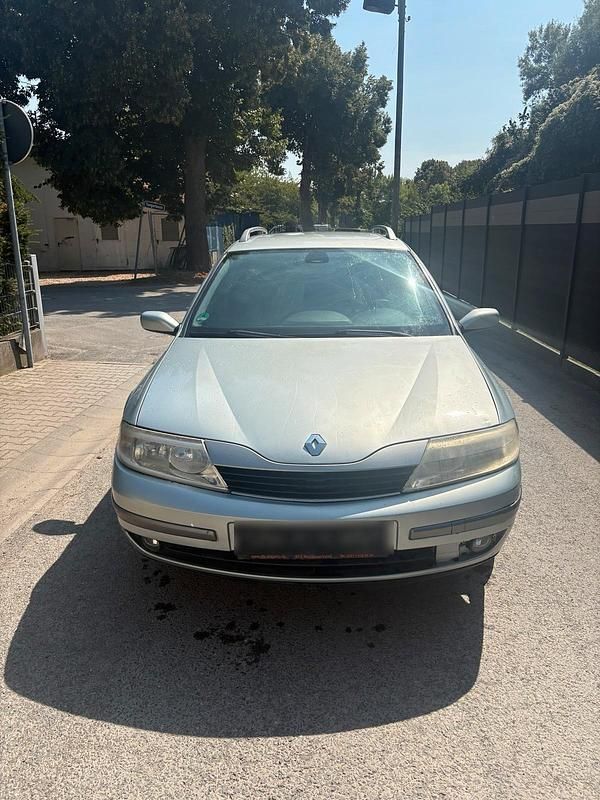 Grau Gebraucht 2003 Renault Laguna II Limousine | 1.600 € - Bild 1/4