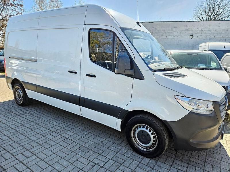 Gebraucht Mercedes Sprinter 114 PS (83 kW) 2021 Weiß Van