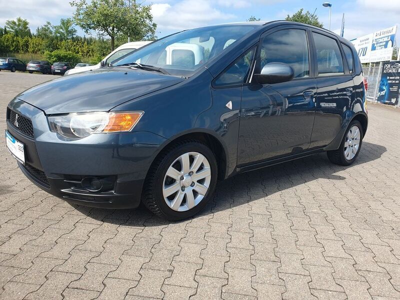 Grau Gebraucht 2009 Mitsubishi Colt Invite Limousine | 6.999 € (Teuer) - Bild 1/4