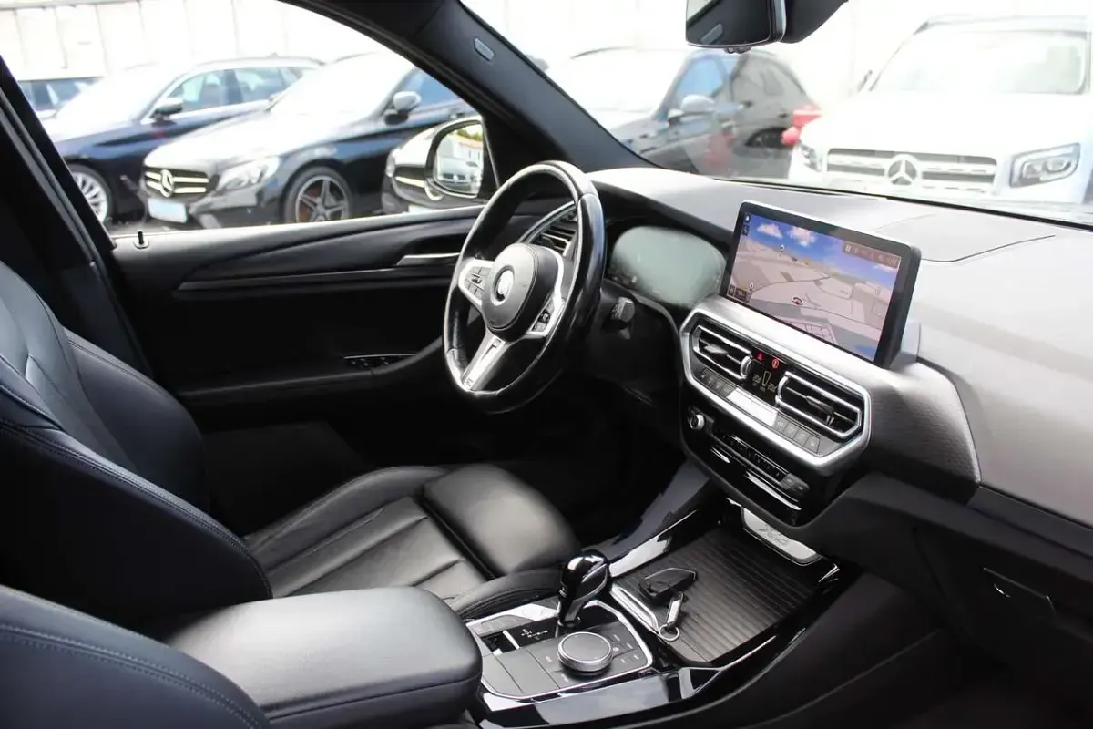 Gebraucht BMW X3 M Sport 286 PS (210 kW) 2022 Black sapphire metallic SUV