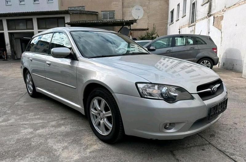 Silber Gebraucht 2004 Subaru Legacy Kombi | 3.300 € (Etwas zu teuer) - Bild 1/4