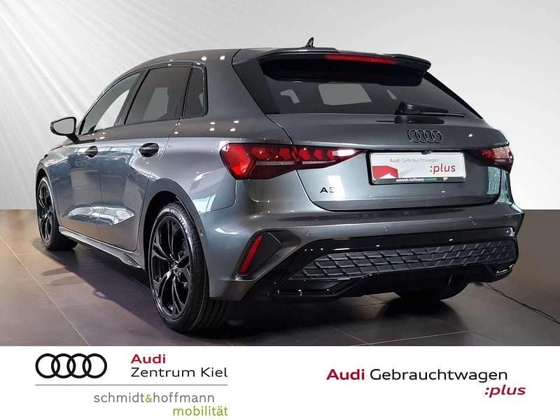 Gebraucht Audi A3 S-Line 150 PS (110 kW) 2025 Daytonagrau perleffekt Limousine