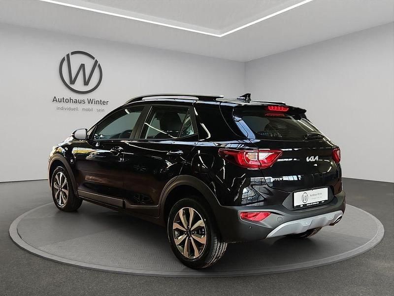 Neu Kia Stonic Vision 101 PS (74 kW) 2025 Rot SUV