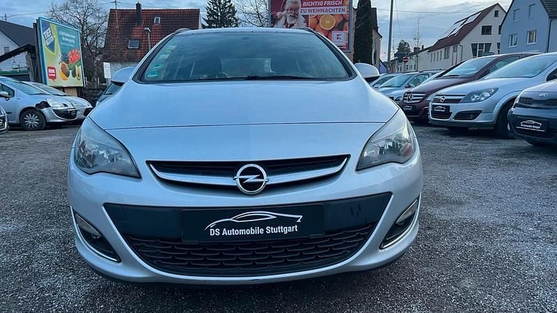 Gebraucht Opel Astra 165 PS (121 kW) 2013 Grau Kombi