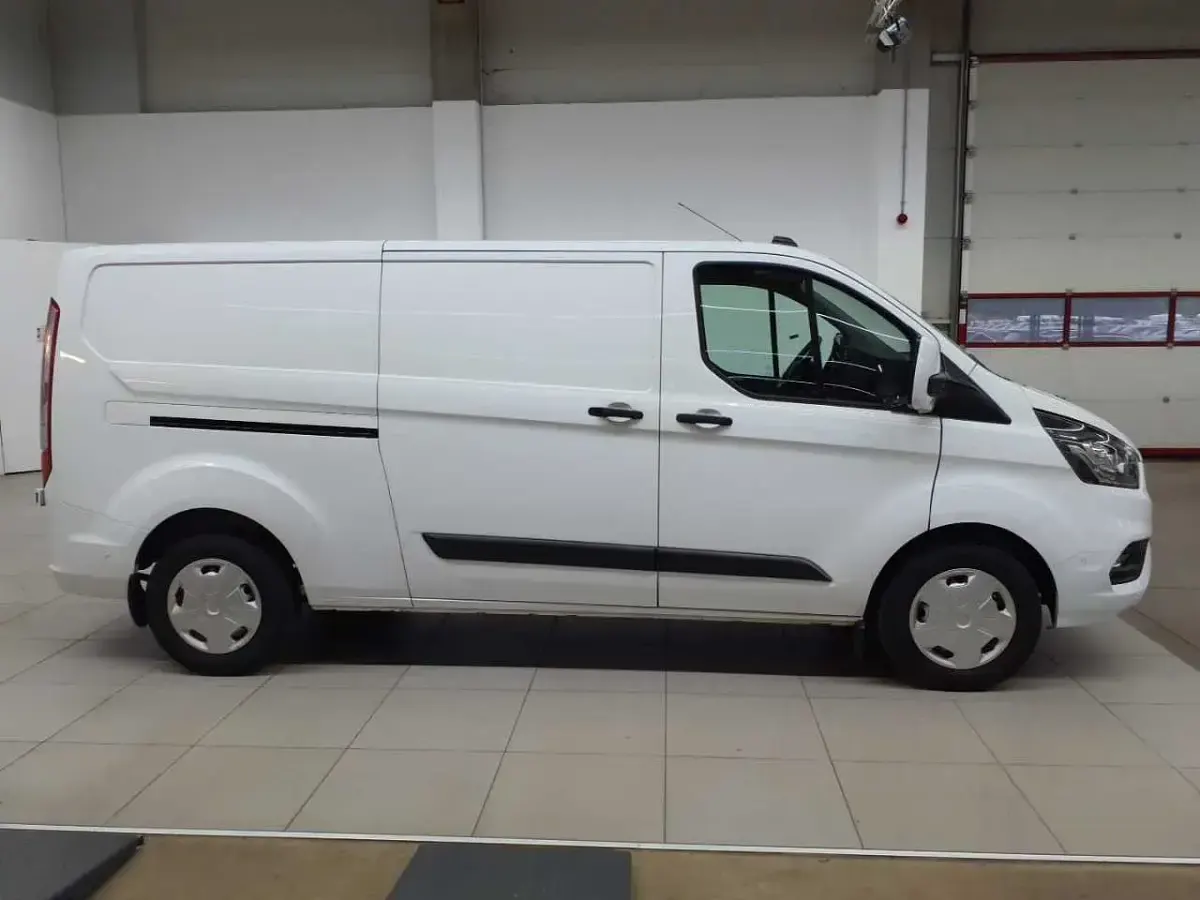 Gebraucht Ford Transit Custom Trend 130 PS (95 kW) 2021 Frostweiß Pickup