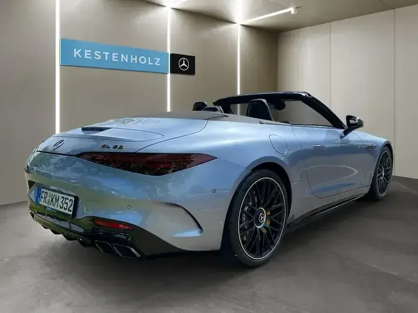 Gebraucht Mercedes SL63 AMG AMG 585 PS (430 kW) 2026 Blau Cabrio