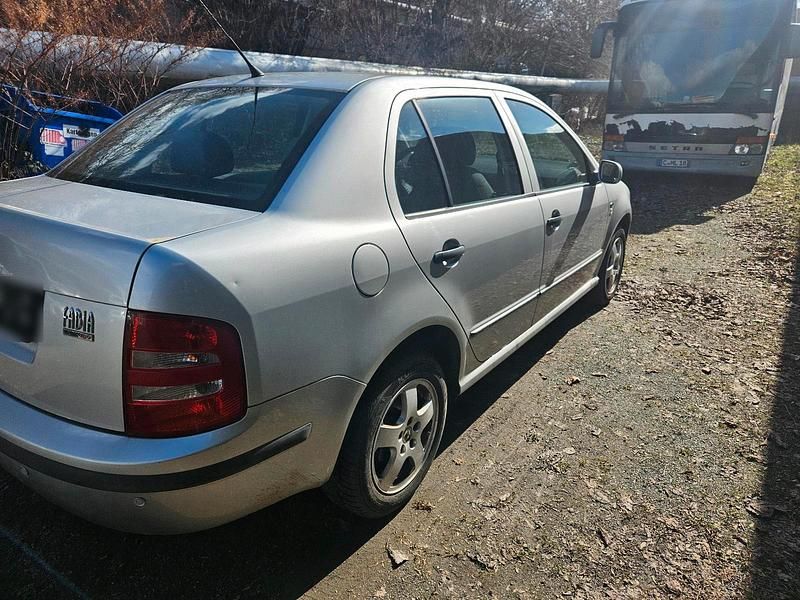 Gebraucht Skoda Fabia 100 PS (73 kW) 2002 Silber Limousine