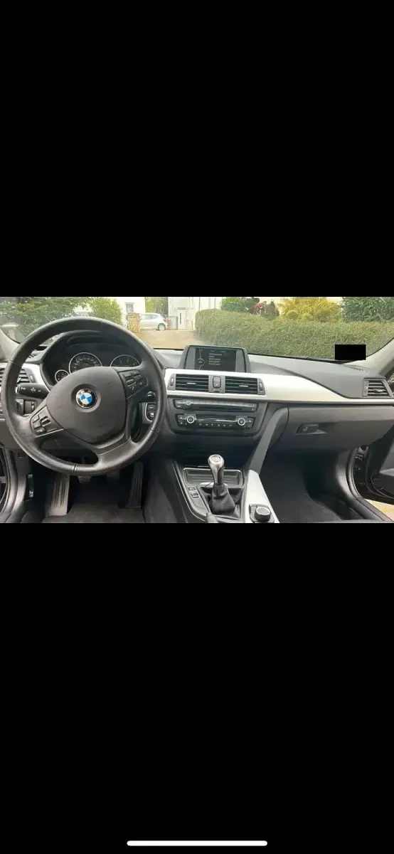 Gebraucht BMW 318 2013 Schwarz Limousine