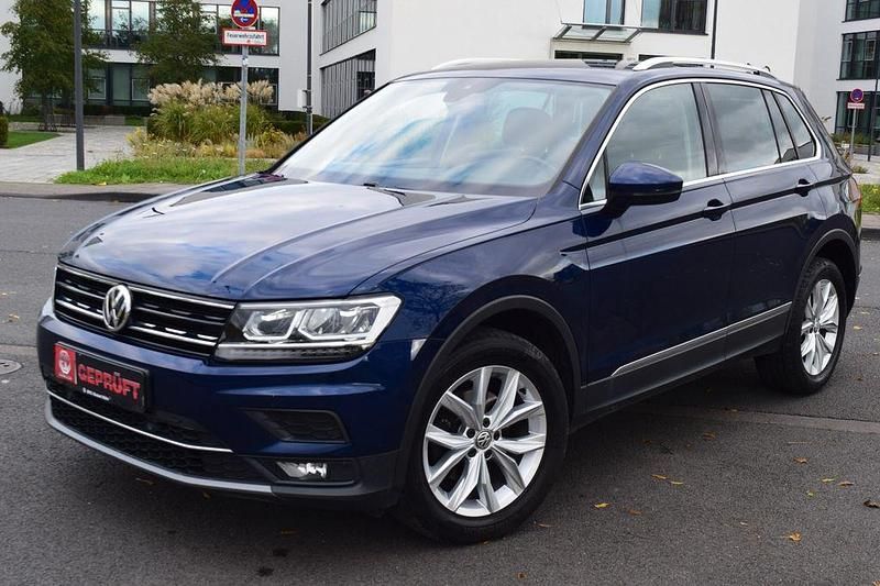 Blau Gebraucht 2017 VW Tiguan Highline SUV | 16.999 € (Guter Preis) - Bild 1/4