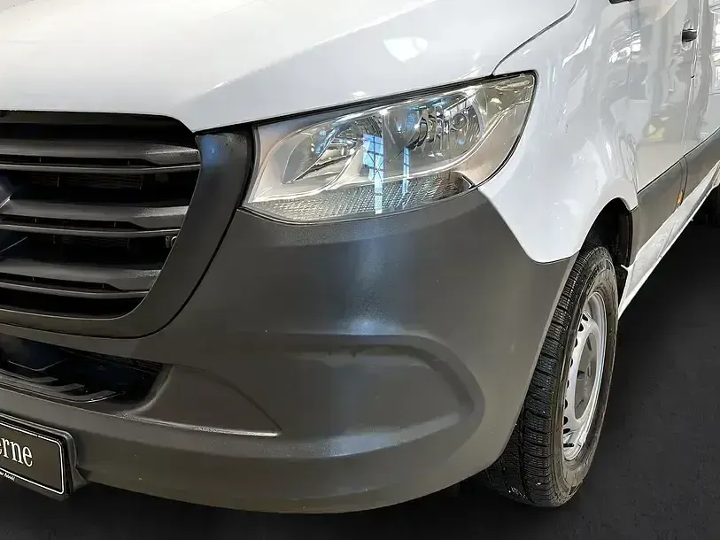 Gebraucht Mercedes Sprinter 114 PS (83 kW) 2023 Arktikweiß Van