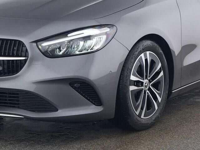 Gebraucht Mercedes B200 Advanced 163 PS (119 kW) 2025 Lack mountaingrau Van / Kleinbus