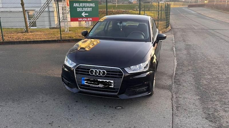 Schwarz Gebraucht 2015 Audi A1 Design Kleinwagen | 9.250 € (Fairer Preis) - Bild 1/4