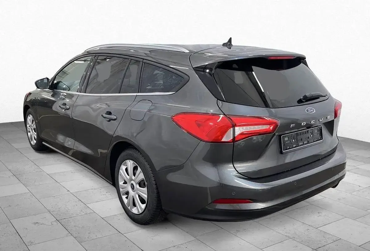 Gebraucht Ford Focus Cool & Connect 150 PS (110 kW) 2020 Grau (metallic) Kombi