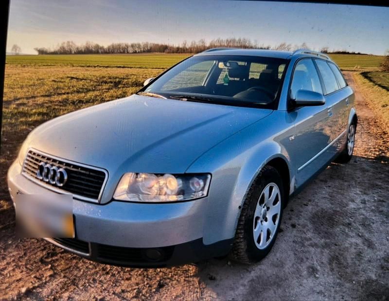 Gebraucht Audi A4 130 PS (95 kW) 2002 Blau Kombi