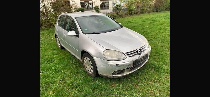 Silber Gebraucht 2007 VW Golf Edition Limousine | 1.200 € (Superpreis) - Bild 1/4