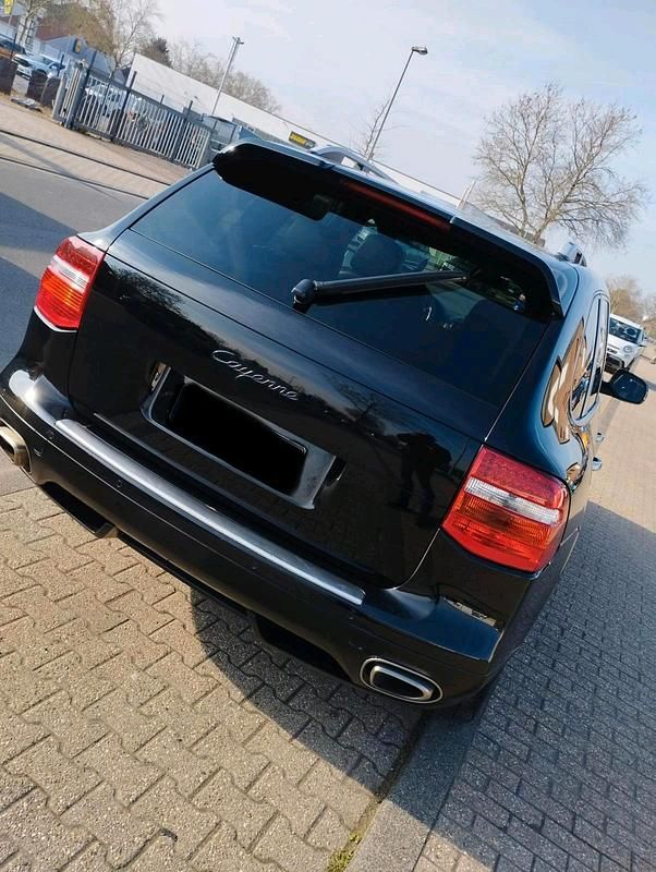 Gebraucht Porsche Cayenne 239 PS (175 kW) 2010 Schwarz SUV