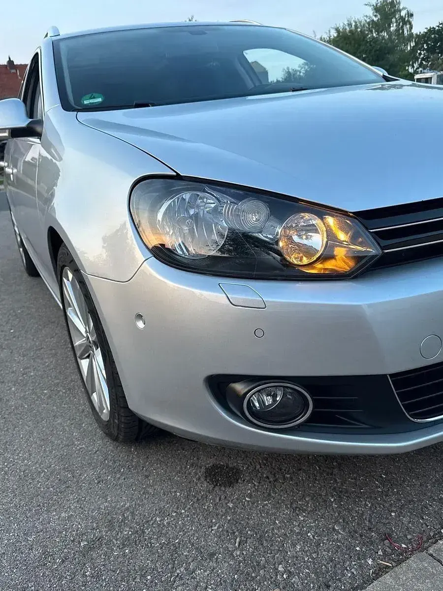 Gebraucht VW Golf VII Highline 140 PS (102 kW) 2012 Silber Kombi