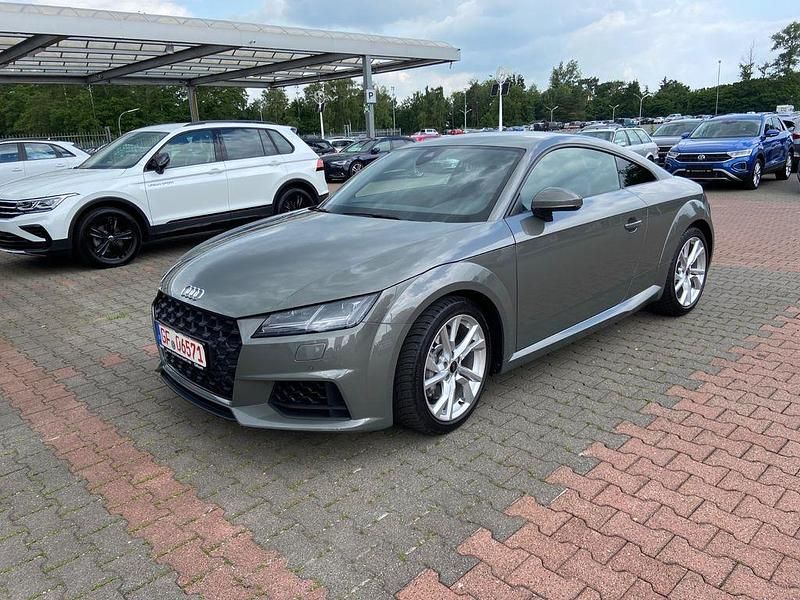 Grau Gebraucht 2023 Audi TT Ambiente Coupé | 36.990 € (Guter Preis) - Bild 1/4