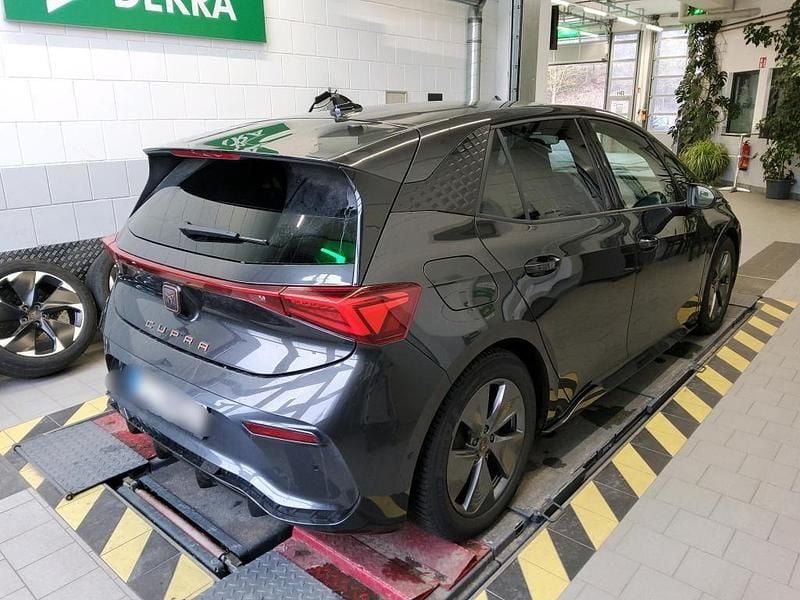 Second-hand Cupra Born 169 kW (231 CP) 2022 Gri Hatchback