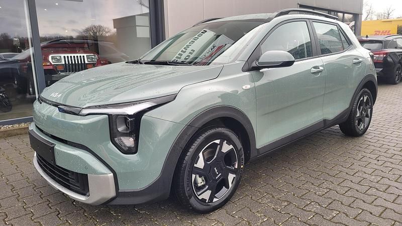 Neu Kia Stonic 101 PS (74 kW) 2025 Adventurous pastel green a2g SUV