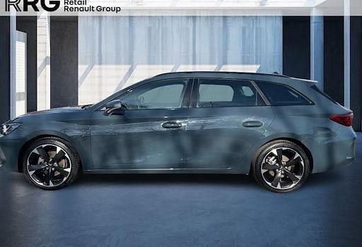 Second-hand Cupra Leon 150 CP (110 kW) 2025 Albastru Break