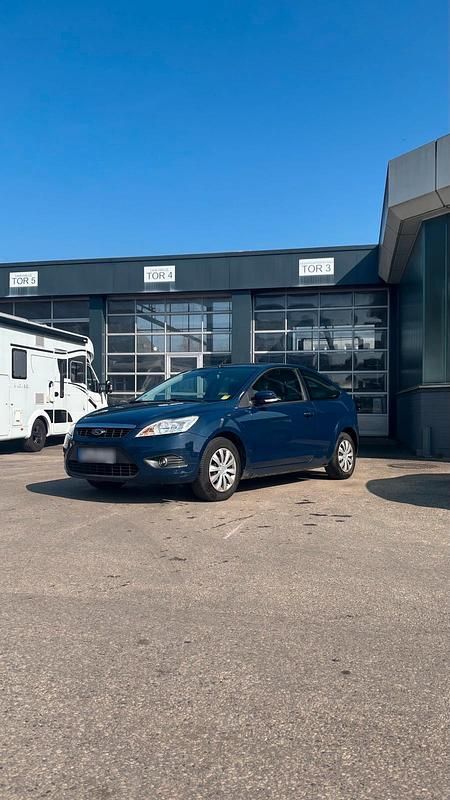 Gebraucht Ford Focus 101 PS (74 kW) 2009 Blau Coupé