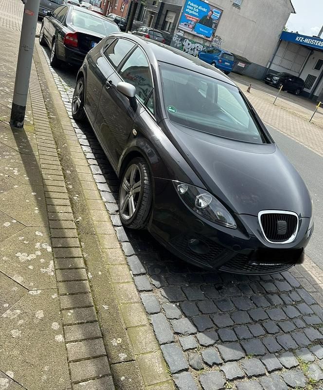 Schwarz Gebraucht 2007 Seat Leon FR Limousine | 3.000 € (Fairer Preis) - Bild 1/4