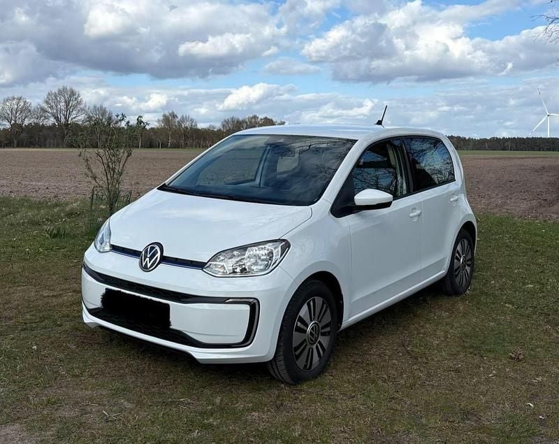 Second-hand VW e-up! 61 kW (83 CP) 2021 Alb Hatchback