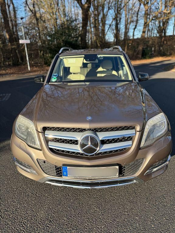 Gebraucht Mercedes GLK350 265 PS (194 kW) 2012 Gold SUV