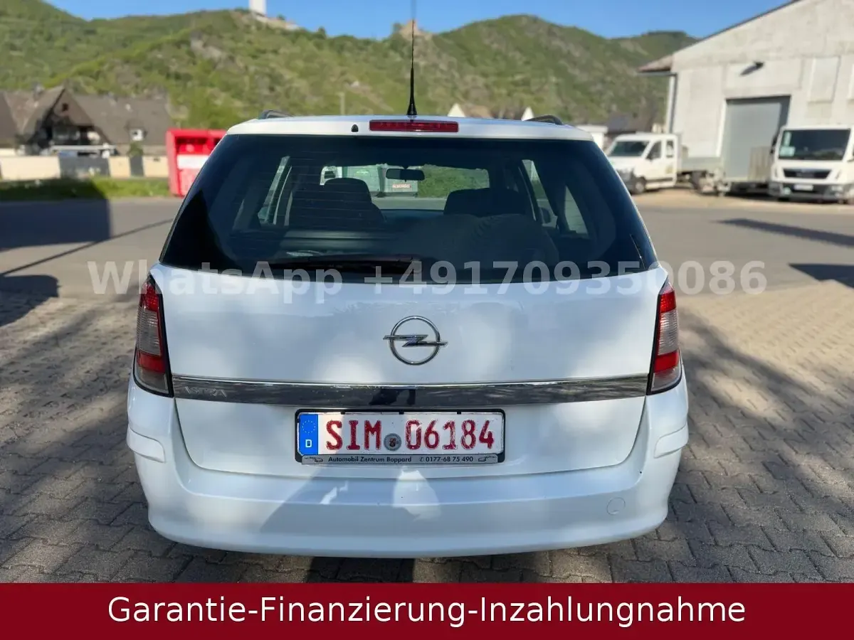 Gebraucht Opel Astra Selection 116 PS (85 kW) 2009 Weiß Kombi
