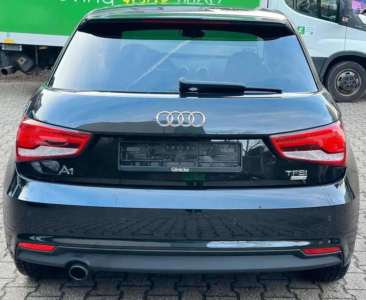 Używany Audi A1 82 KM (60 kW) 2017 Czarny Hatchback