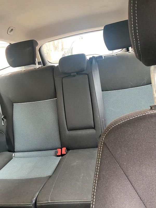 Gebraucht Ford Mondeo 115 PS (84 kW) 2011 Schwarz Kombi