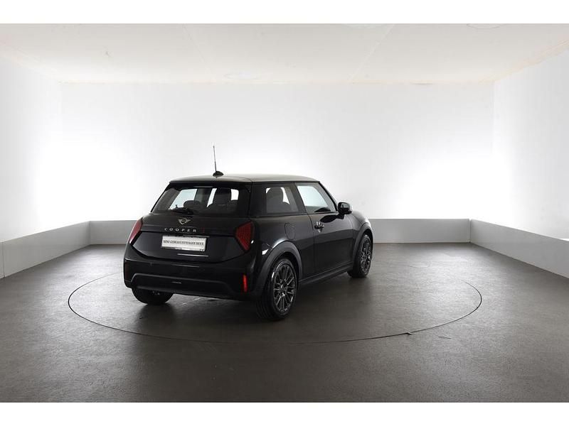 Gebraucht Mini Cooper S Classic 204 PS (150 kW) 2024 Schwarz Kleinwagen