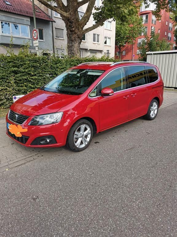 Rot Gebraucht 2020 Seat Alhambra XCELLENCE Van / Kleinbus | 26.999 € (Superpreis) - Bild 1/4