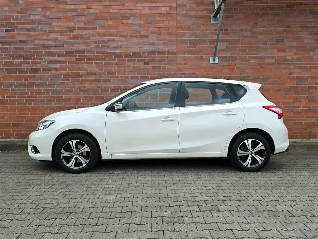Gebraucht Nissan Pulsar Acenta 116 PS (85 kW) 2018 Weiß Kleinwagen