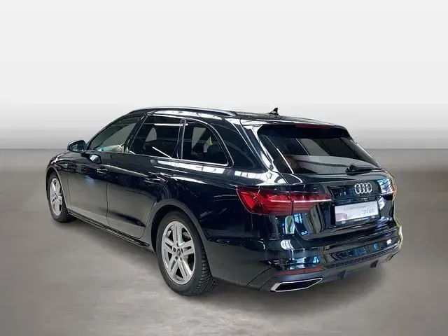 Gebraucht Audi A4 Ambiente 204 PS (150 kW) 2021 Mythosschwarz metallic Kombi
