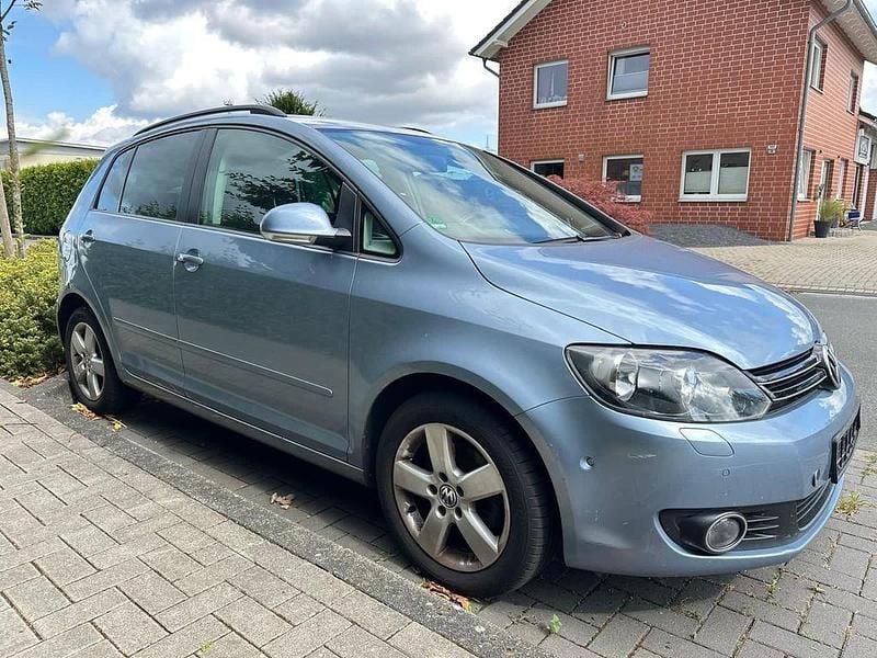 Blau Gebraucht 2010 VW Golf VI Team Limousine | 3.150 € (Superpreis) - Bild 1/4
