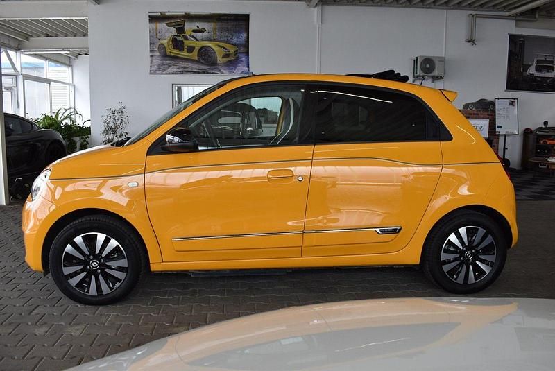 Gebraucht Renault Twingo Techno 60 kW (82 PS) 2023 Gelb Kleinwagen