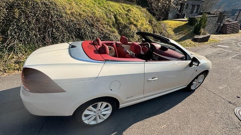 Gebraucht Renault Mégane Cabriolet Floride 131 PS (96 kW) 2012 Beige Cabrio