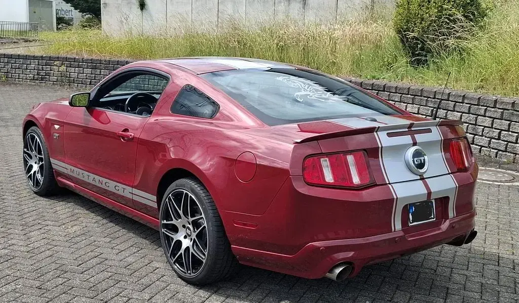 Gebraucht Ford Mustang GT 320 PS (235 kW) 2009 Rot Coupé