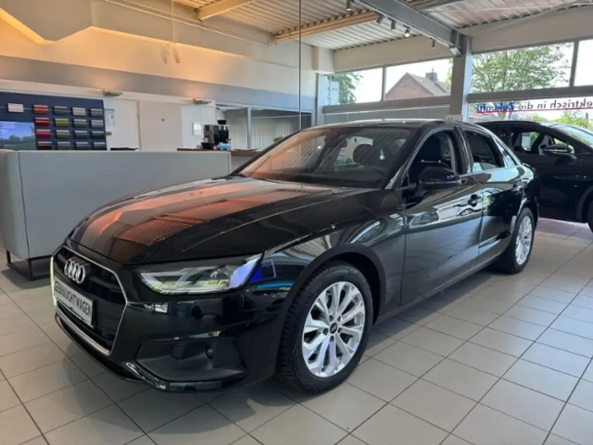 Gebraucht Audi A4 Business 150 PS (110 kW) 2022 Limousine