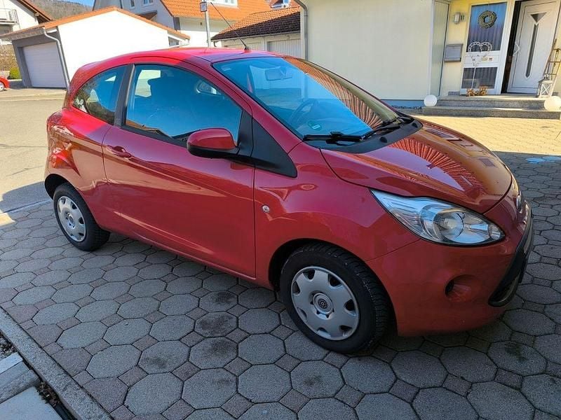 Gebraucht Ford Ka 69 PS (50 kW) 2012 Rot Kleinwagen