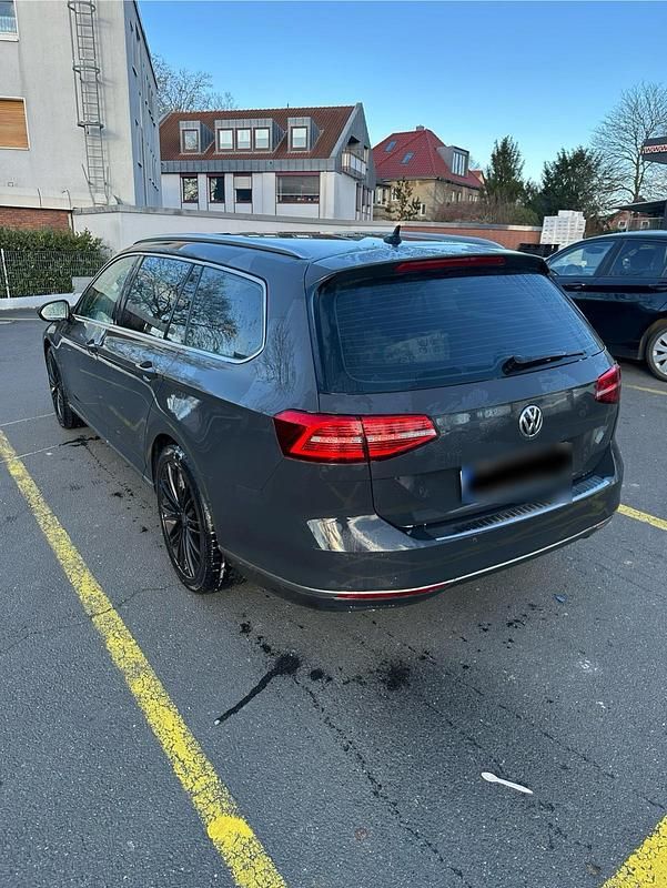 Gebraucht VW Passat 150 PS (110 kW) 2015 Grau Kombi