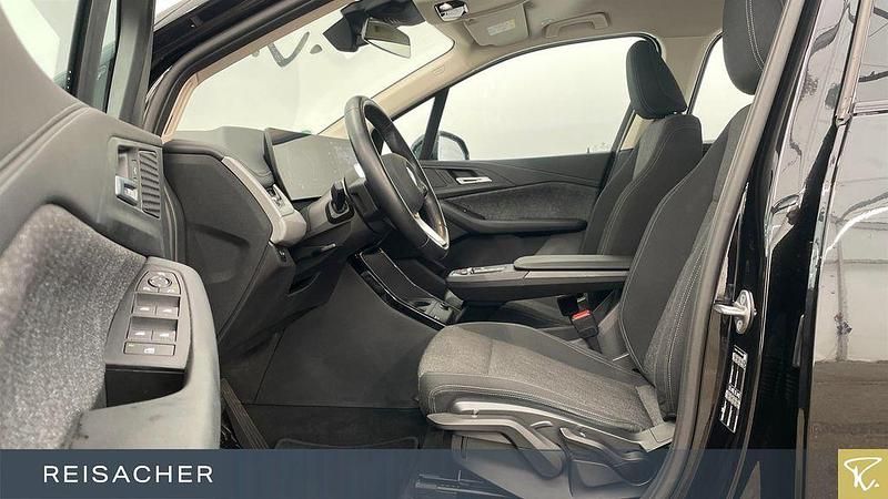 Gebraucht BMW 220 Active Tourer Efficient Dynamics 156 PS (114 kW) 2023 Saphirschwarz metallic Van / Kleinbus