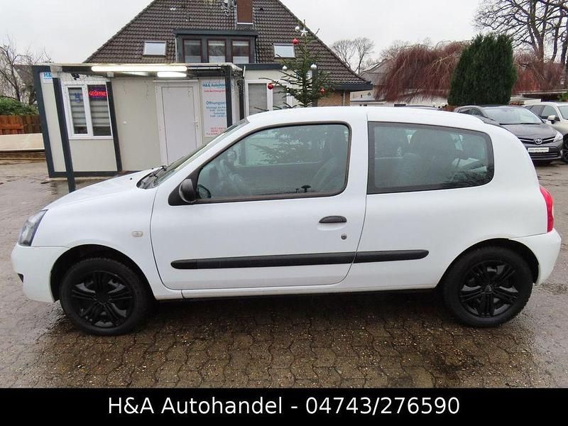 Gebraucht Renault Clio II Campus 75 PS (55 kW) 2008 Weiß Kleinwagen