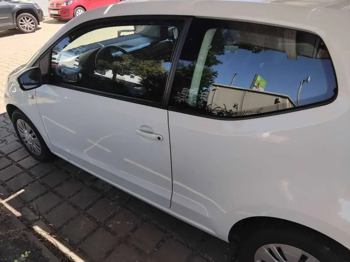 Gebraucht VW up! 68 PS (50 kW) 2013 Weiß Kleinwagen