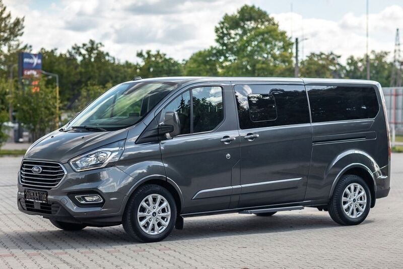 Grau Gebraucht 2020 Ford Transit Custom Titanium Van / Kleinbus | 33.900 € (Fairer Preis) - Bild 1/4