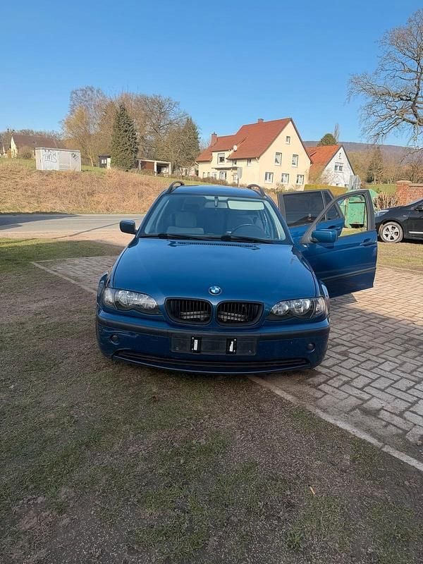 Gebraucht BMW 320 Performance 170 PS (125 kW) 2001 Blau Kombi